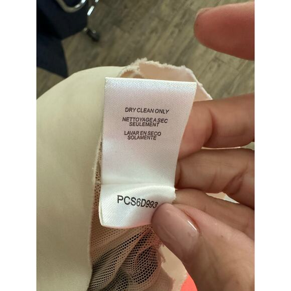 BCBGMAXAZRIA Women's Black White Strapless Tiered Satin Sheath Dress Size 4P - Picture 11 of 12